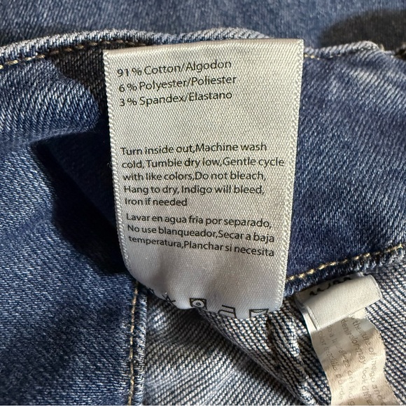 Risen Jeans RDP5594 Size 11/30 High Rise Front & Back Dart Waist Flare Jeans. - Picture 5 of 8